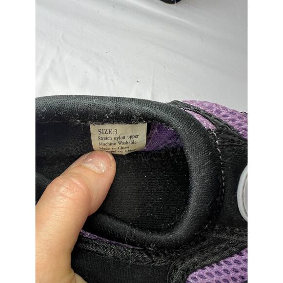 Purple Black Mesh Water Shoes Size 3 Adjustable Heel Cord Y2K Gorpcore Outdoor - Picture 9 of 10